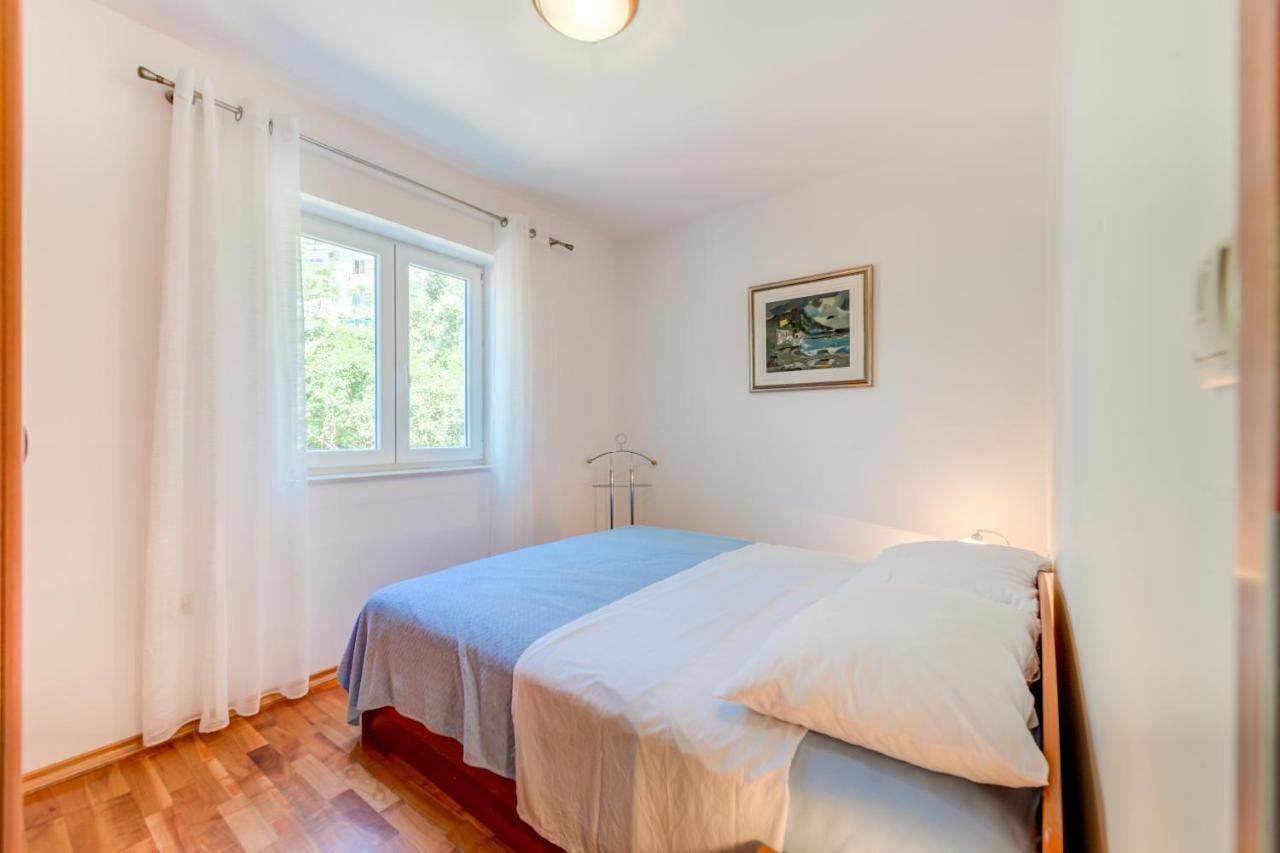 Apartmani Mirta Omis A Extérieur photo