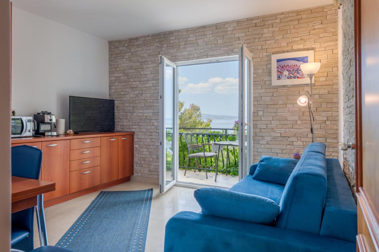 Apartmani Mirta Omis A Extérieur photo